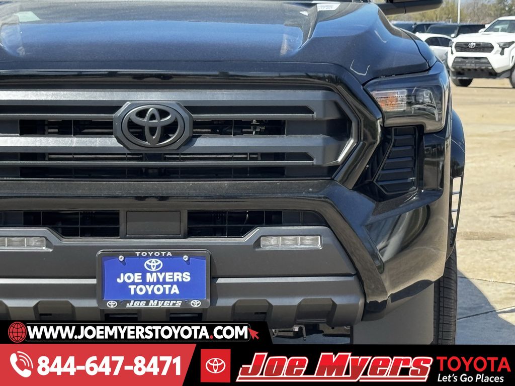 New 2026 Black Toyota SR5 image 4