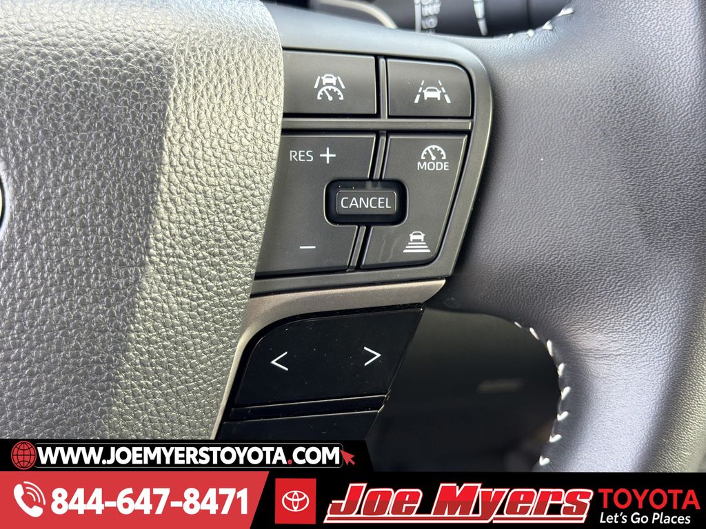 Used 2025 Ice Toyota SE image 23