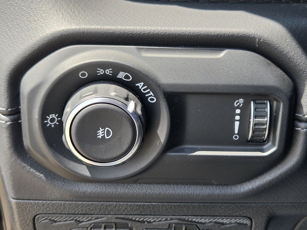 Used 2026 Black Clearcoat Jeep Rubicon image 24