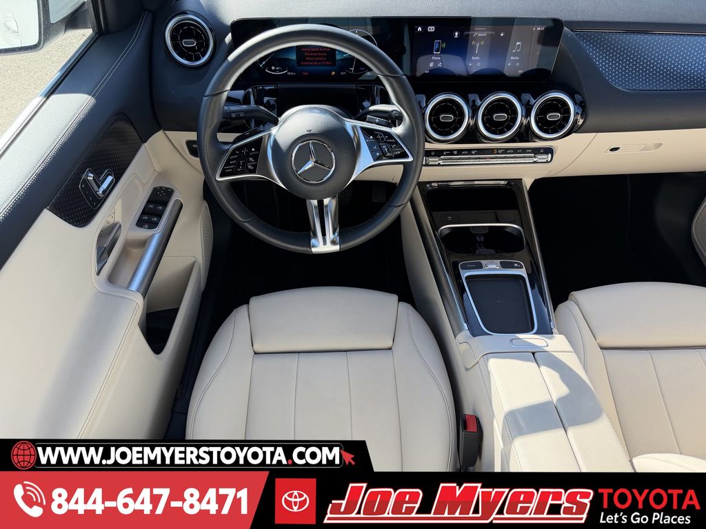 Used 2025 White Mercedes-Benz GLA 250 image 14