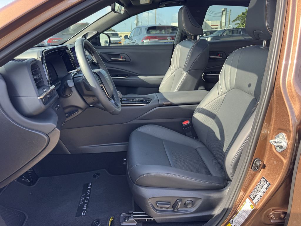 Used 2026 Bronze Toyota Limited image 23