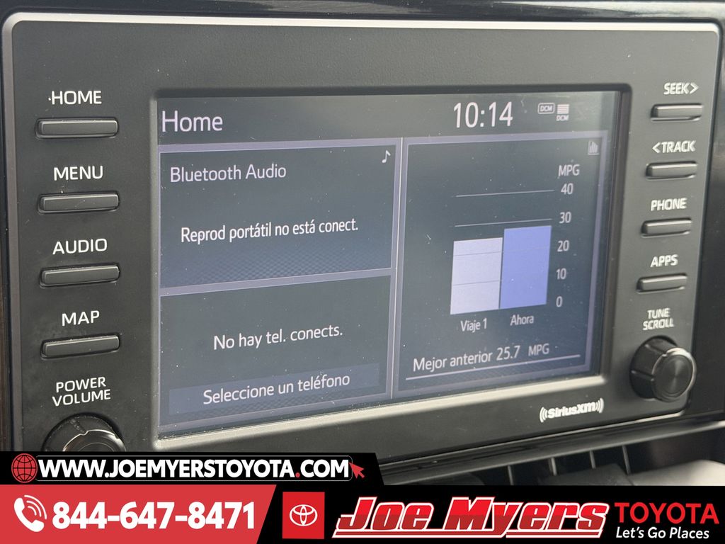 Used 2022 Silver Sky Metallic Toyota XLE Premium image 18