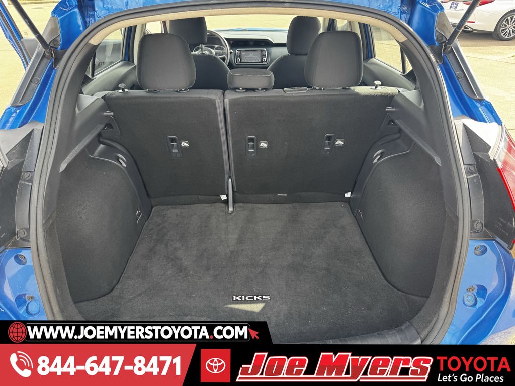 Used 2021 Electric Blue Metallic Nissan S image 29