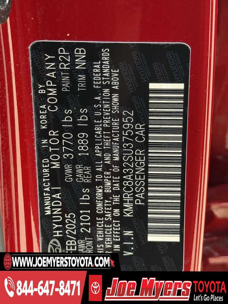 Used 2025 Ultimate Red Hyundai SEL image 31