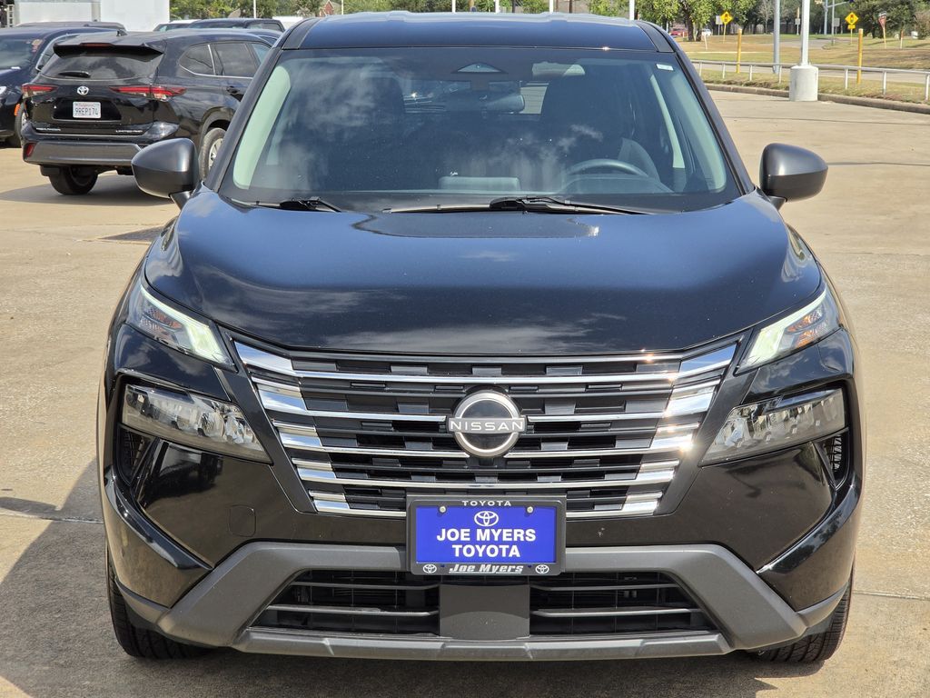 Used 2025 Super Black Nissan S image 3