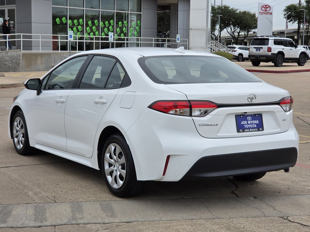Used 2025 Ice Toyota LE image 7