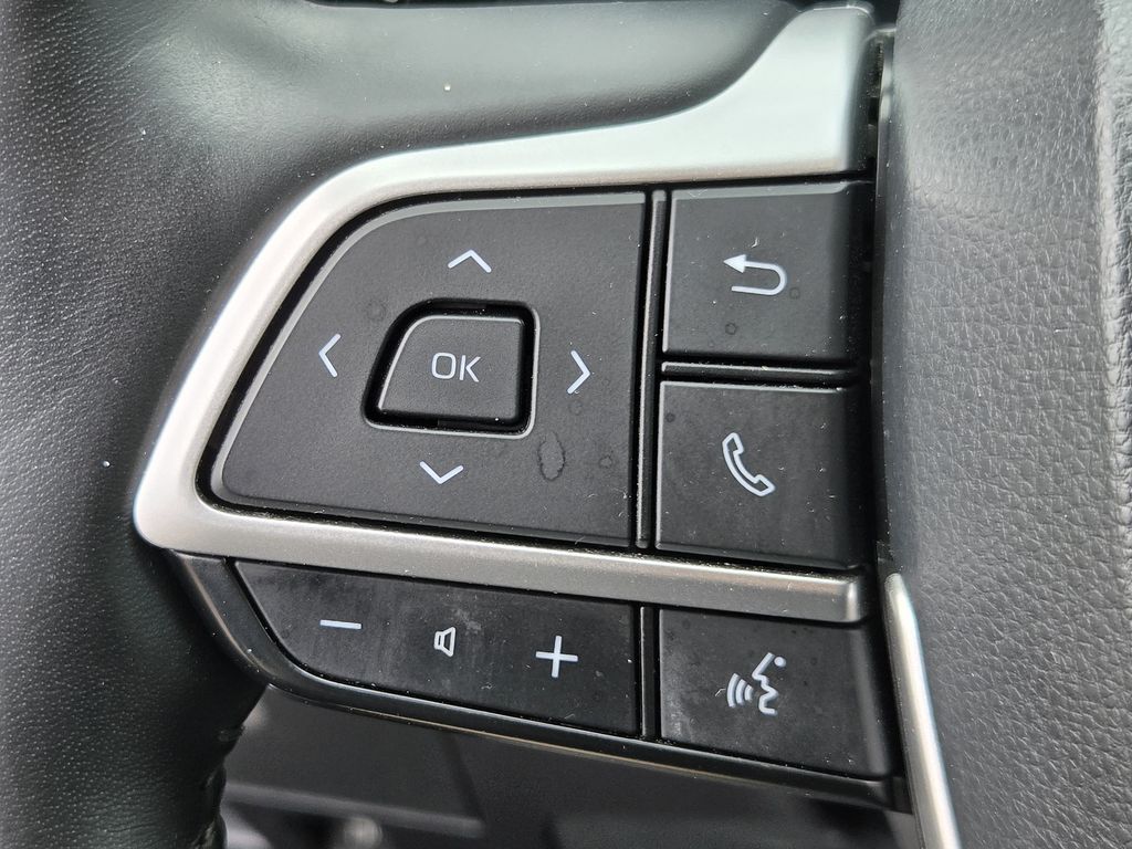 Used 2023 Moon Dust Toyota Platinum image 24