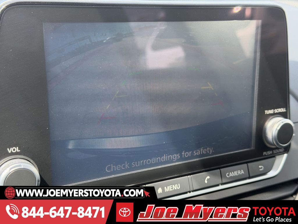 Used 2025 Gun Metallic Nissan 2.5 SV image 18