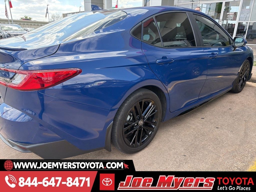 Used 2025 Toyota Camry SE Sedan