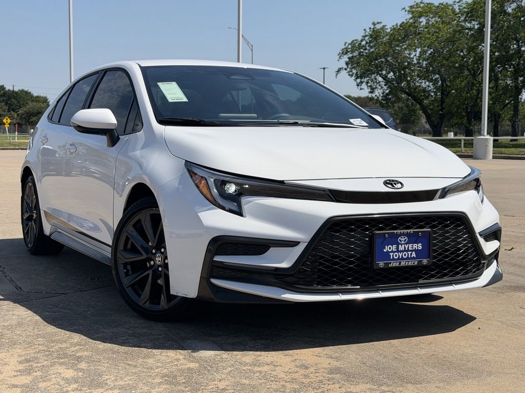 Used 2025 Toyota Corolla SE Sedan
