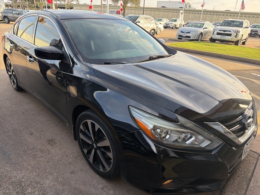 Used 2018 Nissan Altima 2.5 SR Sedan