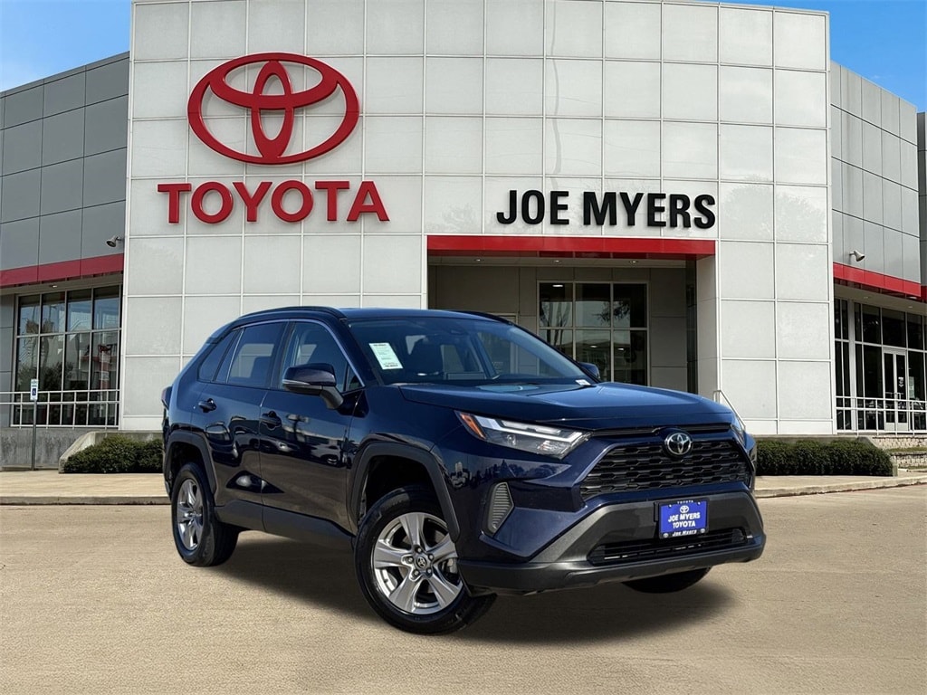 Used 2024 Toyota RAV4 XLE with VIN 2T3W1RFV7RW335067 for sale in Northfield, Minnesota