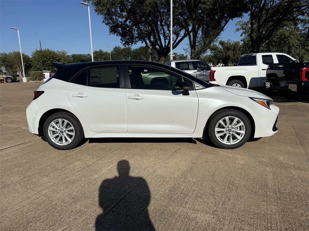 New 2026 Toyota Corolla Hatchback SE Hatchback