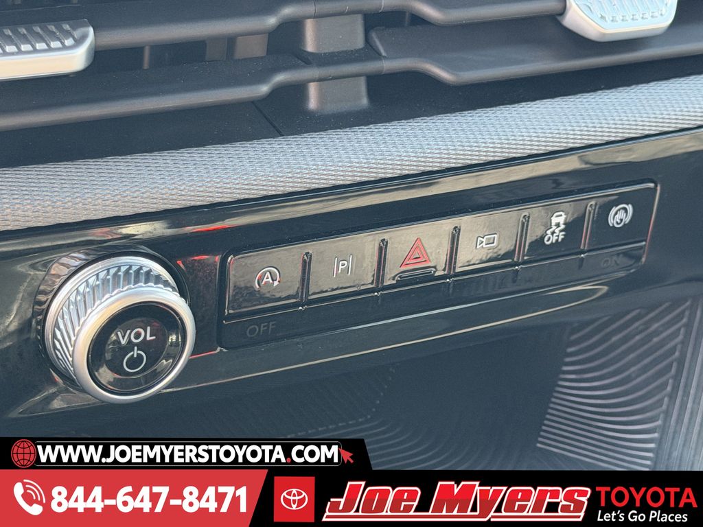 Used 2025 Gray Metallic Ford ST-Line image 20