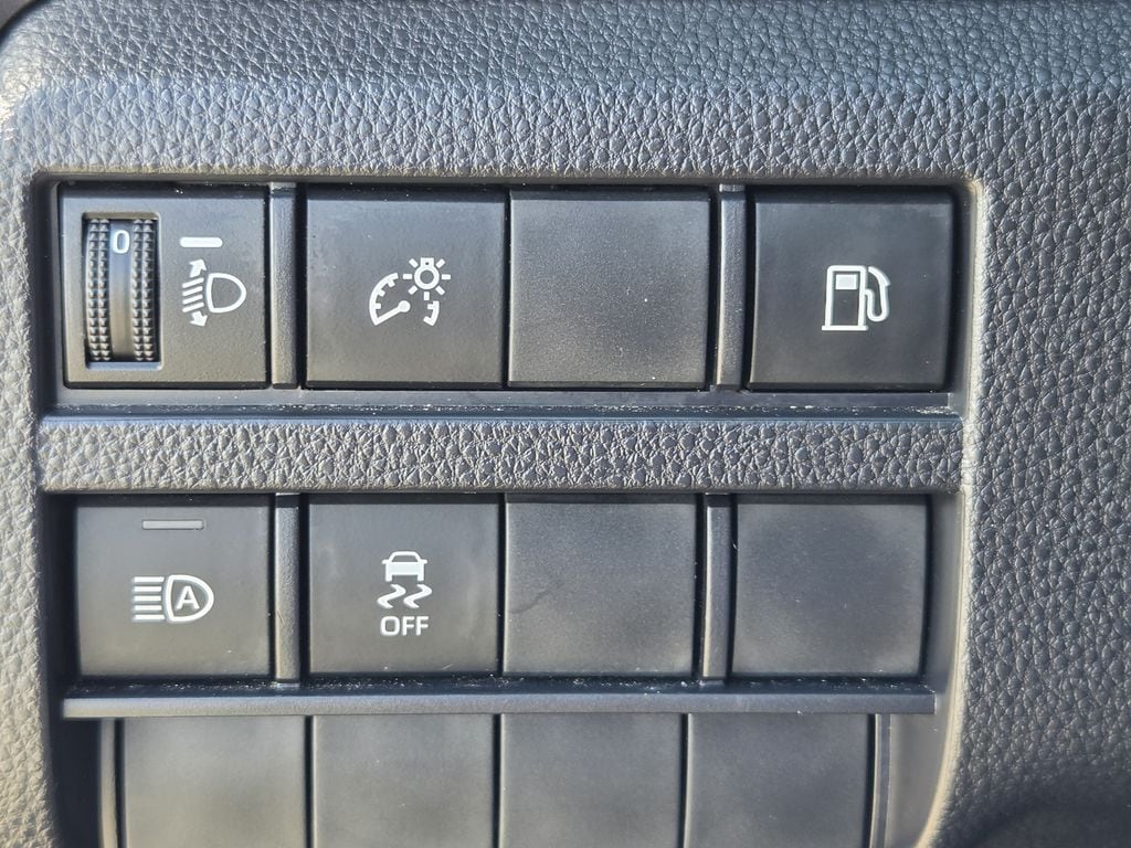 Used 2025 Silver Toyota SR5 image 24