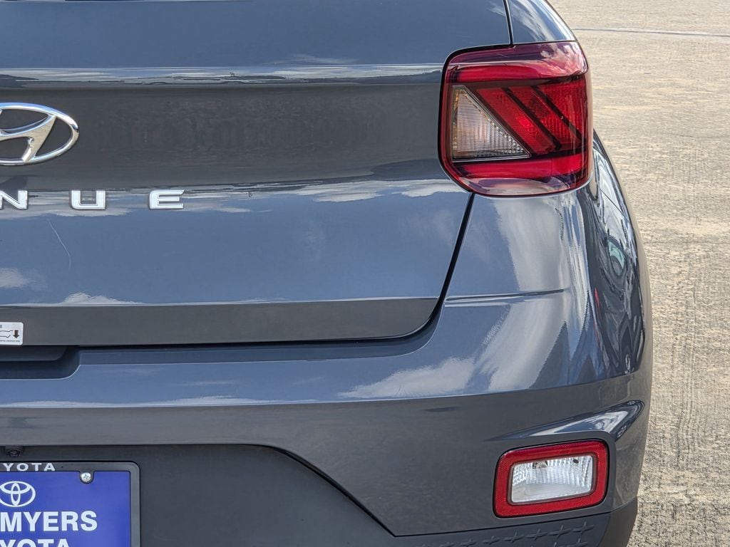 Used 2026 Ecotronic Gray Hyundai SEL image 9