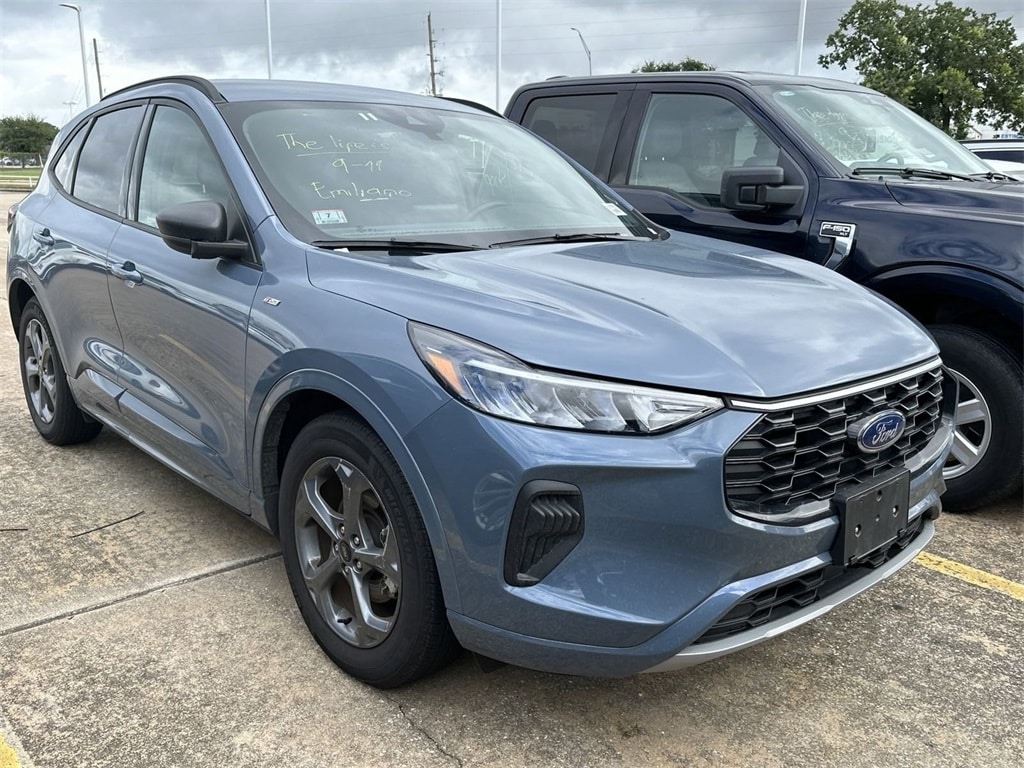 Used 2023 Ford Escape ST-Line with VIN 1FMCU0MNXPUA80025 for sale in Houston, TX