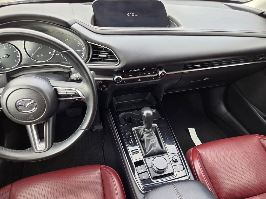 2025 Mazda CX-30 Carbon Edition - Photo 17
