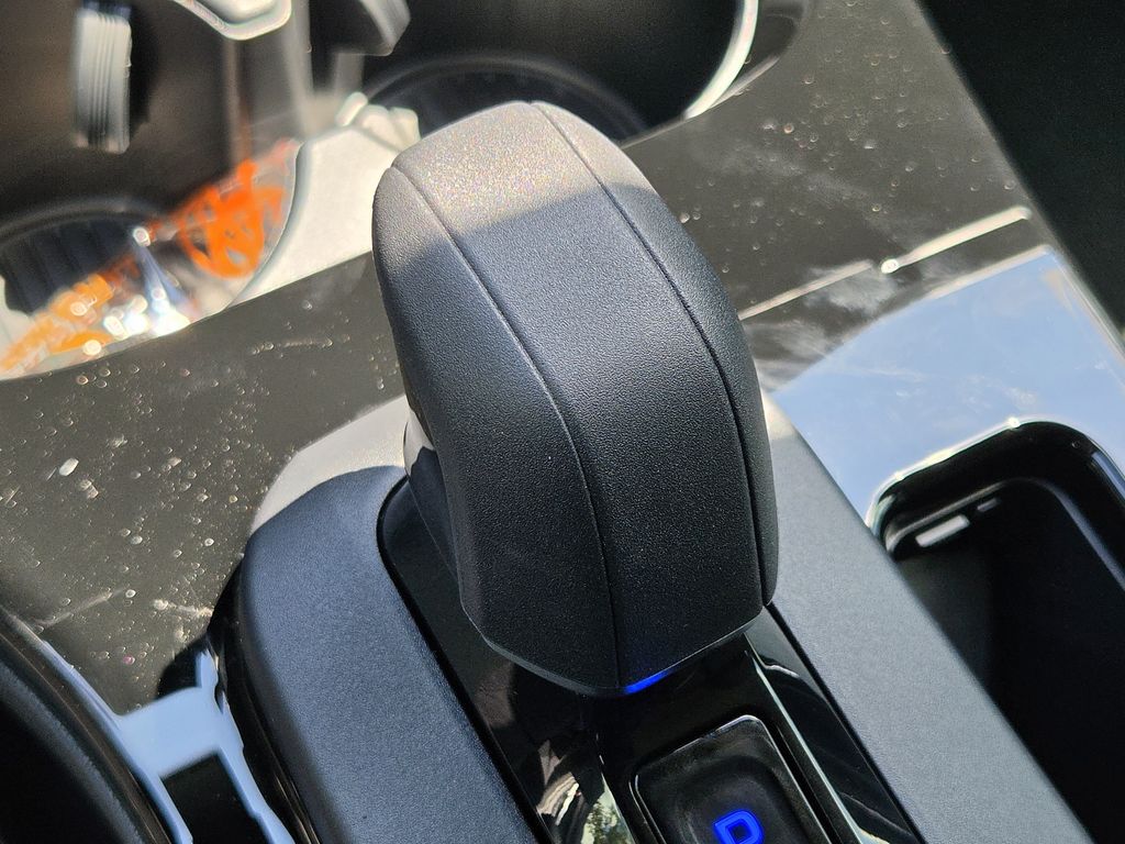 New 2027 Wind Chill Pearl Toyota XLE image 20