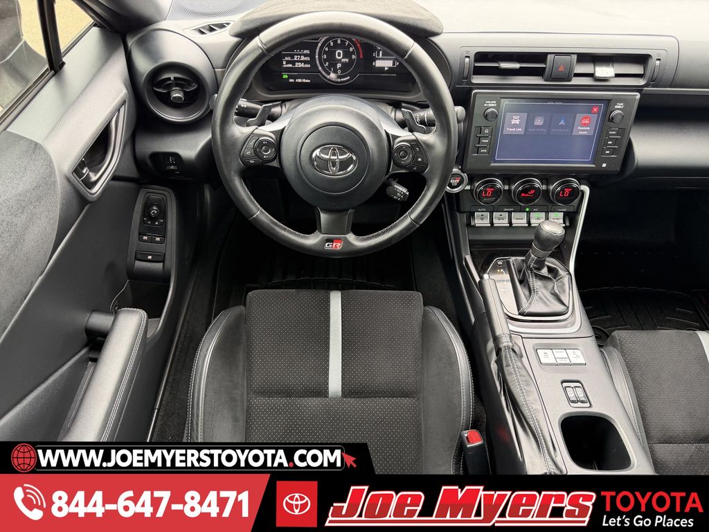 Used 2022 Pavement Toyota Premium image 14