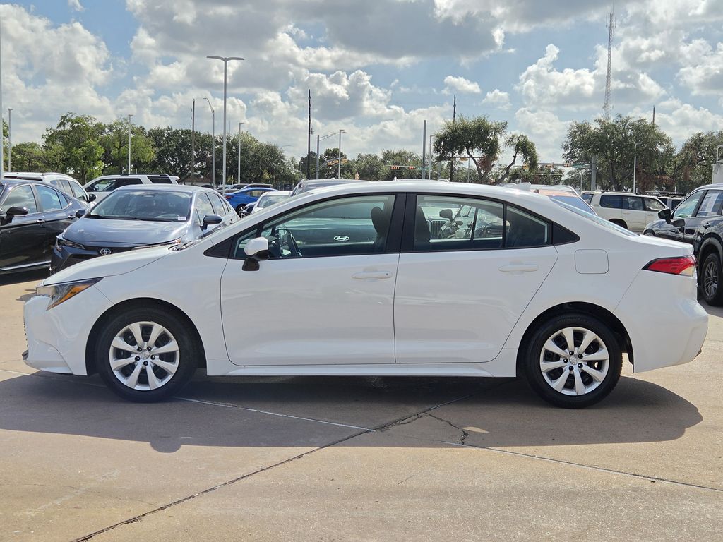 Used 2026 Ice Toyota LE image 6