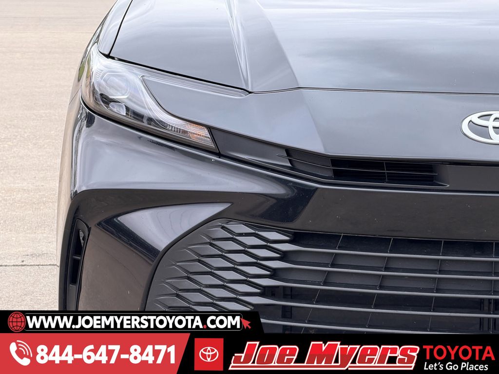 Used 2025 Midnight Black Metallic Toyota LE image 5