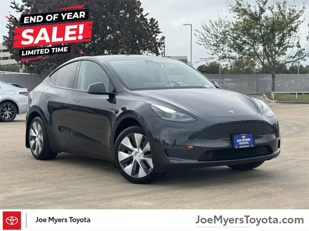 2024 Tesla Model Y Long Range's photo