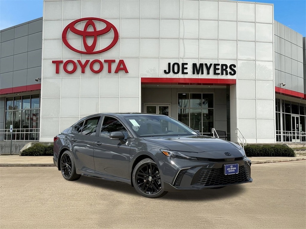 New 2026 Toyota Camry SE Sedan