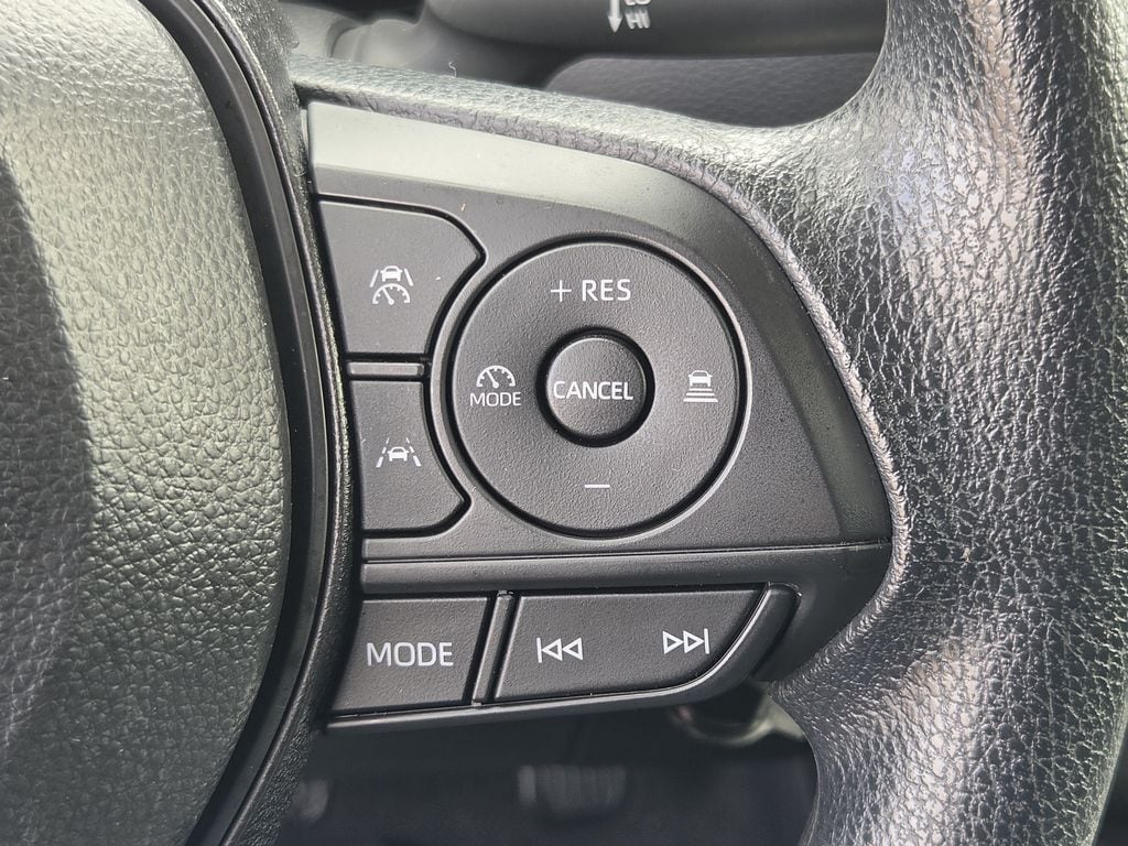 Used 2026 Ice Toyota LE image 22