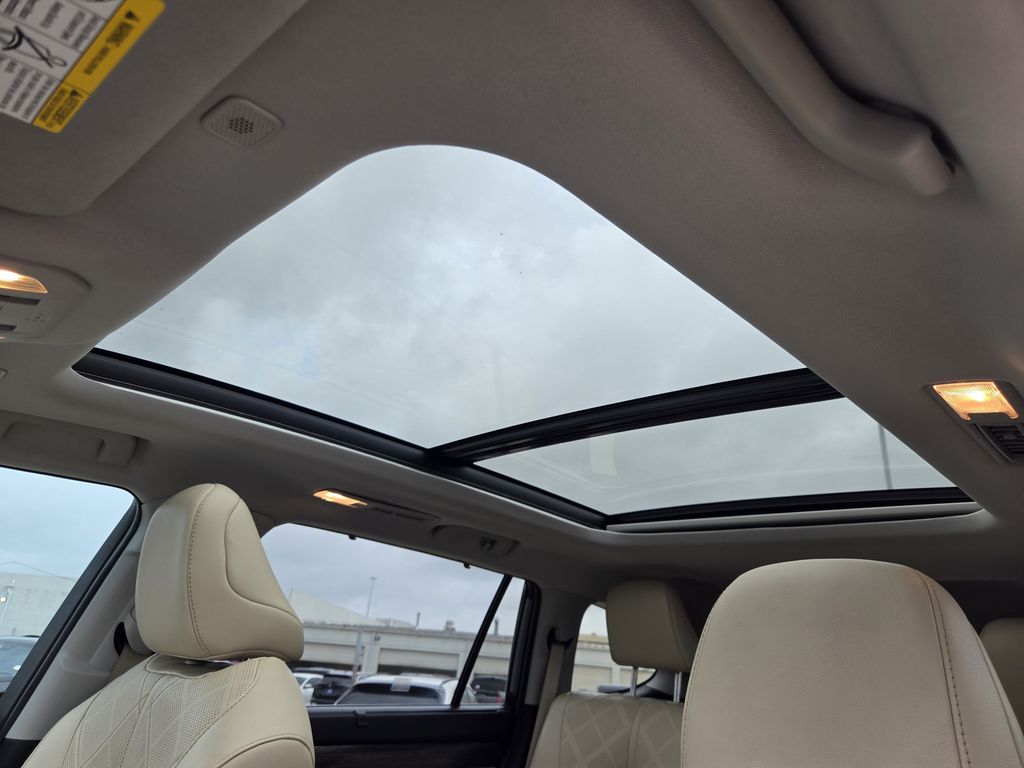Used 2023 Moon Dust Toyota Platinum image 29