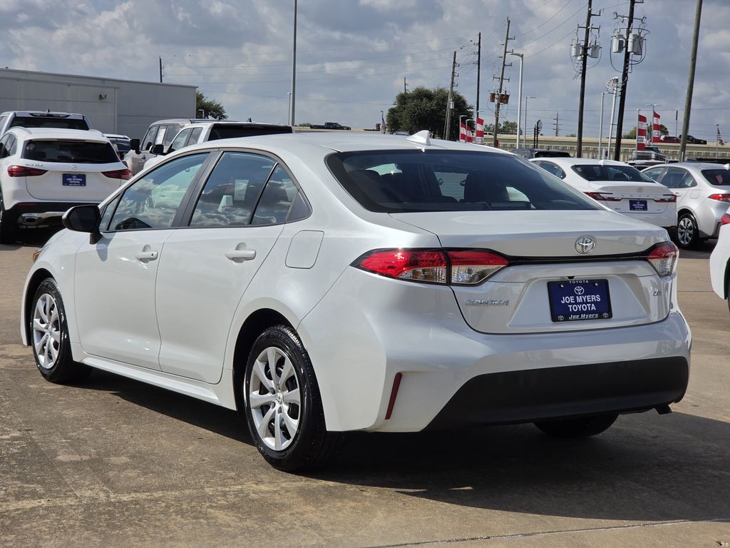 Used 2026 Pearl Toyota LE image 7