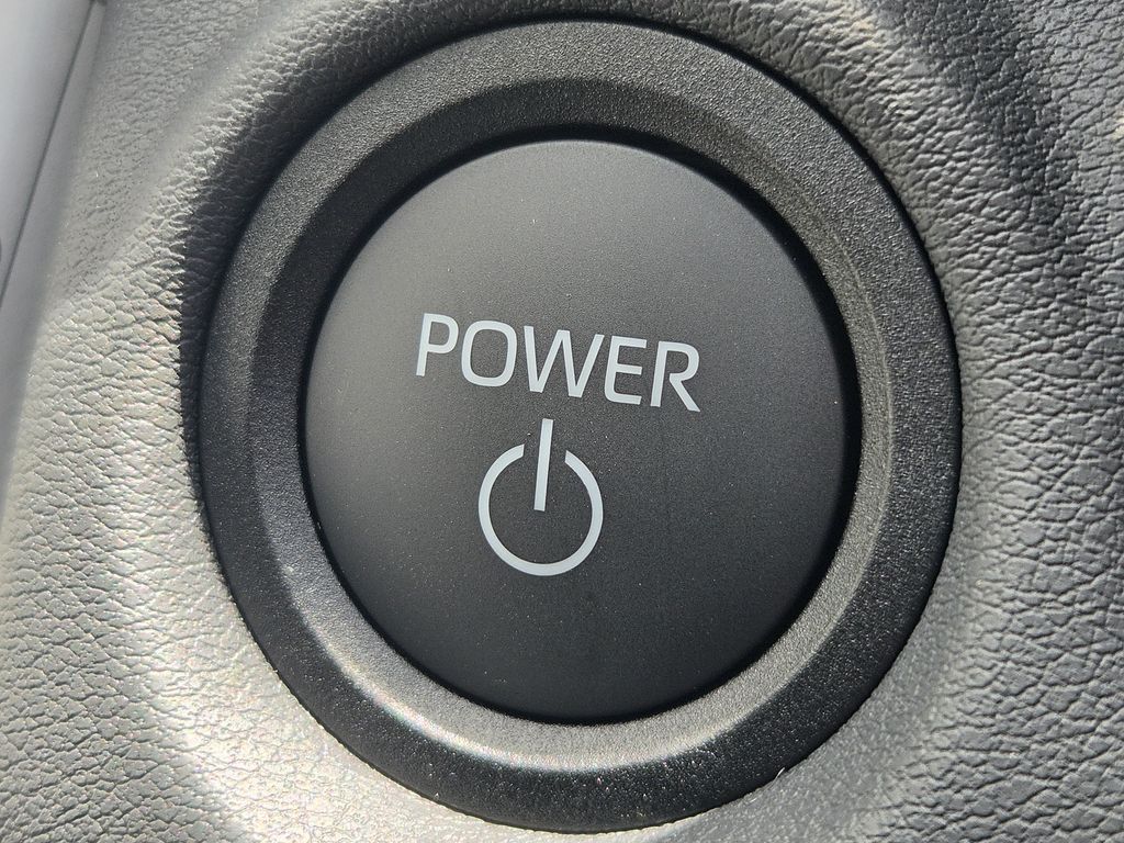New 2026 Wind Chill Pearl Toyota XLE image 21