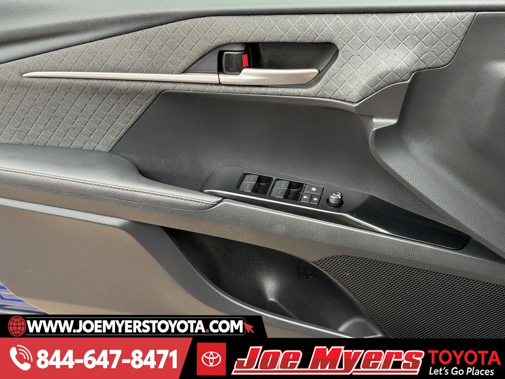 Used 2025 Reservoir Blue Toyota XLE image 26