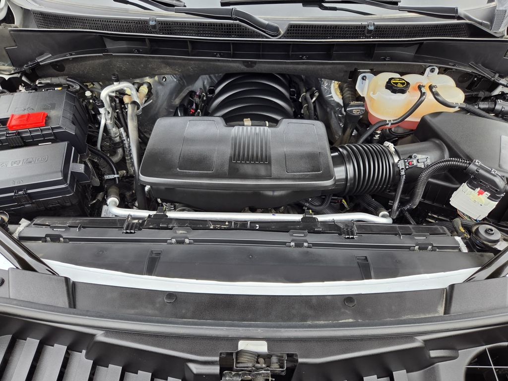 Used 2025 Summit White GMC Denali image 30