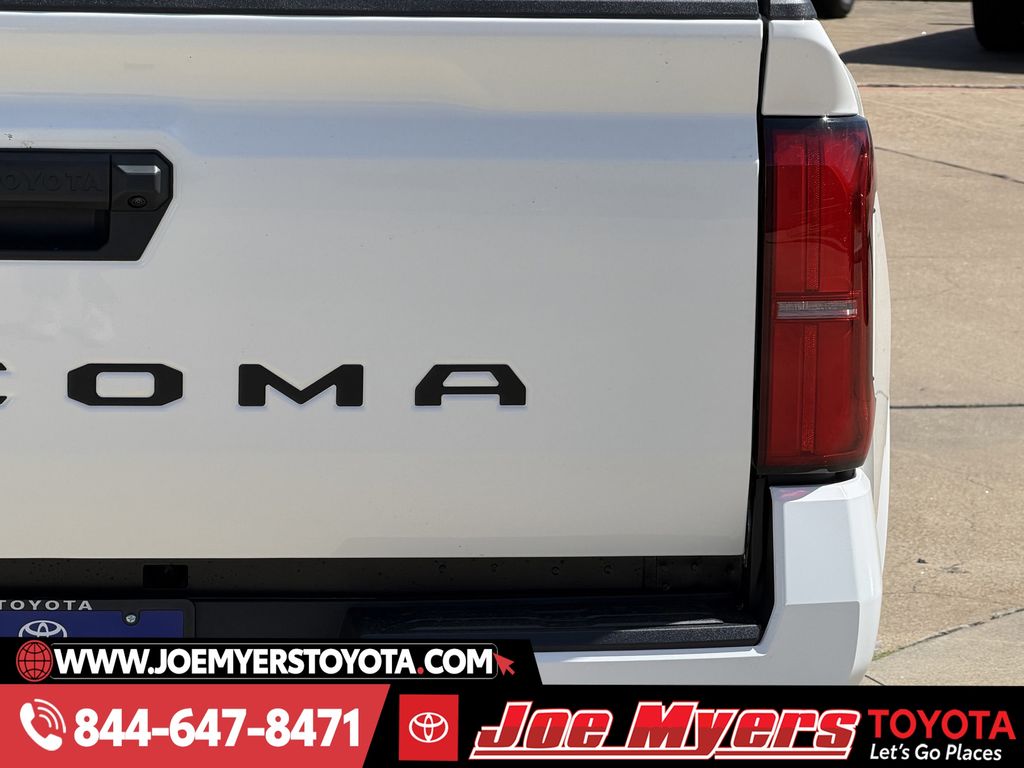 New 2026 Ice Cap Toyota SR5 image 9