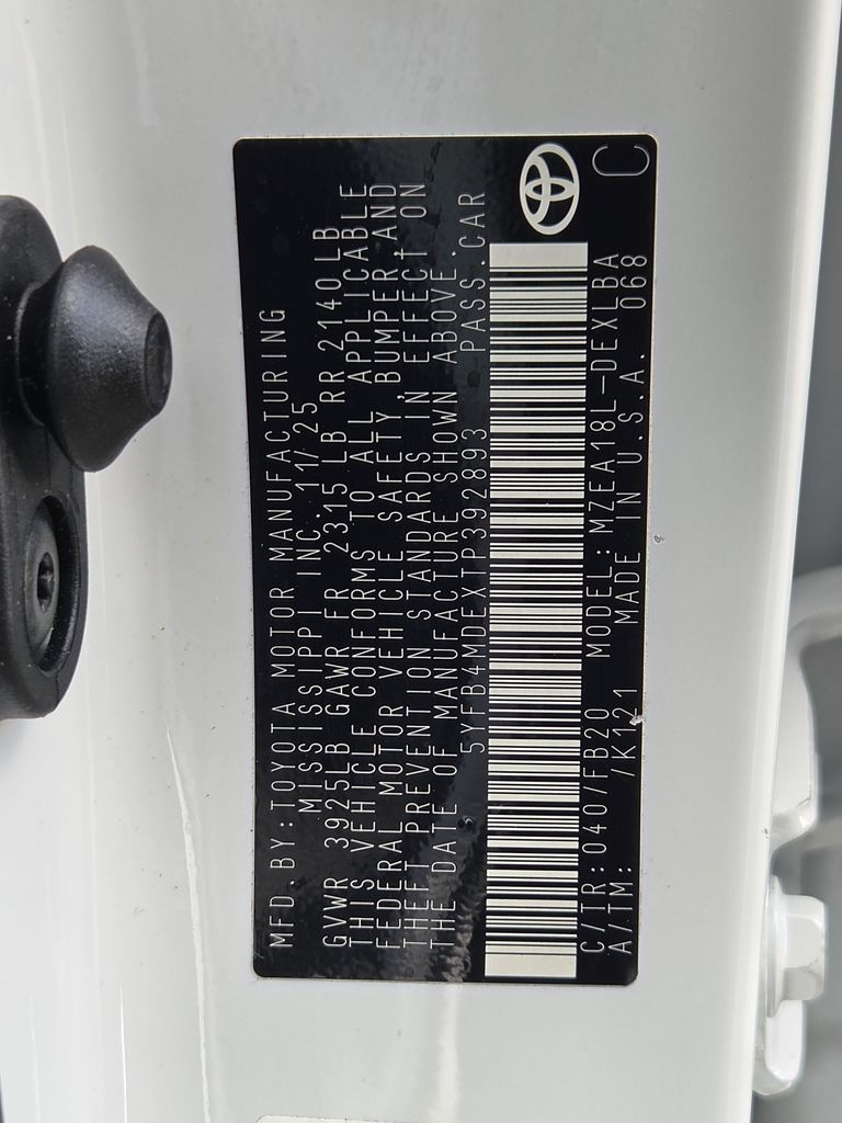 Used 2026 Ice Toyota LE image 29