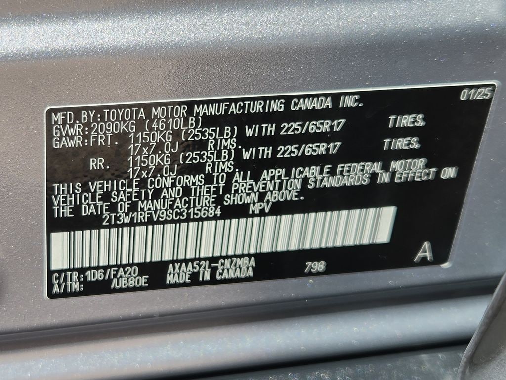 Used 2025 Silver Sky Metallic Toyota XLE image 32