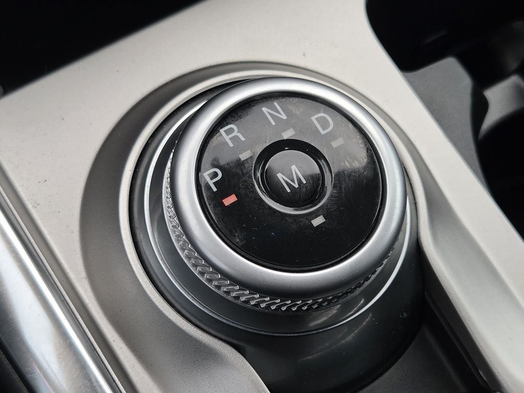Used 2020 Black Metallic Ford Limited image 20
