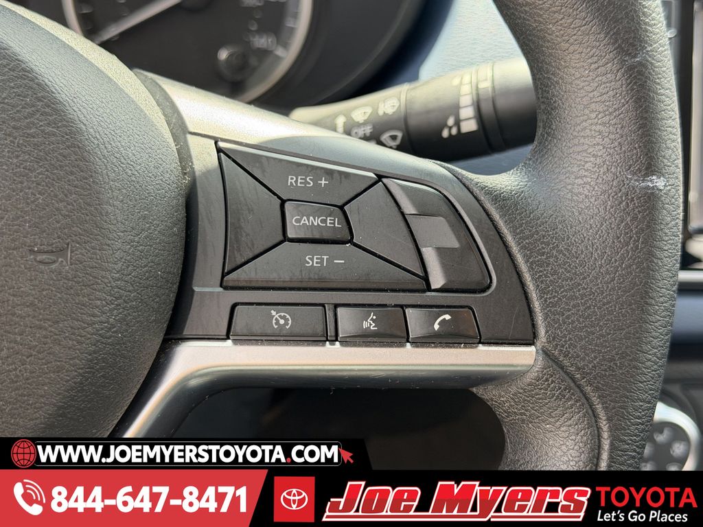 Used 2025 Brilliant Silver Metallic Nissan 1.6 SV image 22