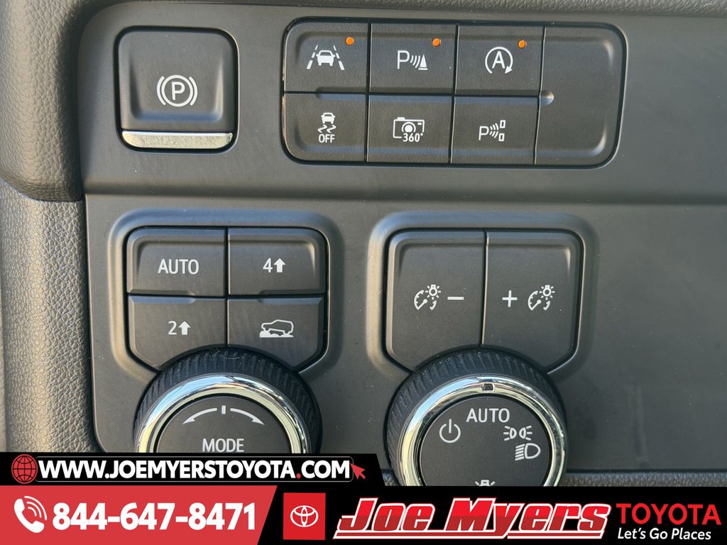 Used 2025 Black Chevrolet LT image 25