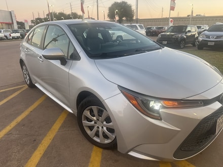 2021 Toyota Corolla LE Sedan