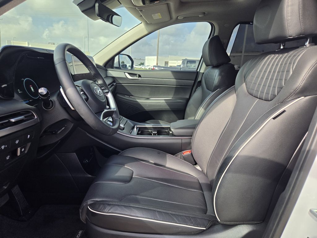 Used 2023 Hyper White Hyundai Limited image 26