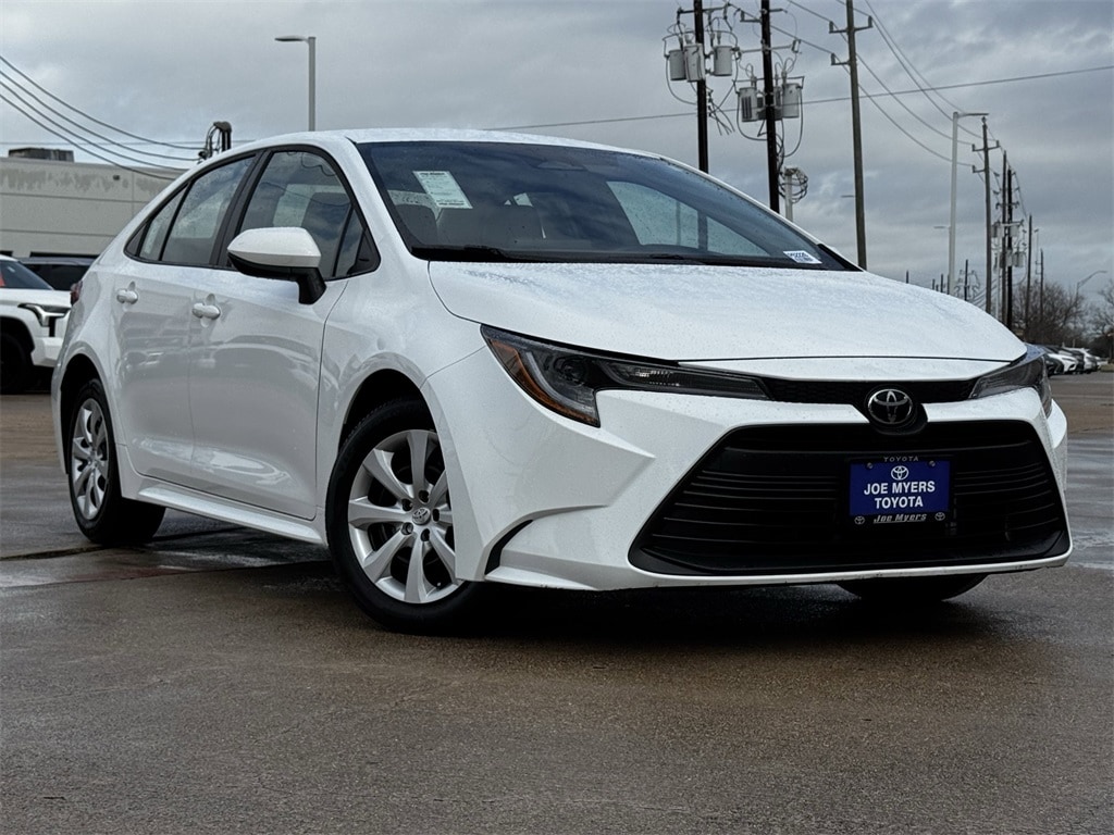 Used 2025 Toyota Corolla LE Sedan