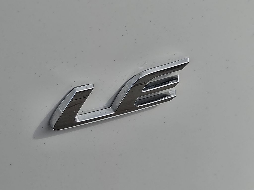Used 2026 Ice Toyota LE image 11