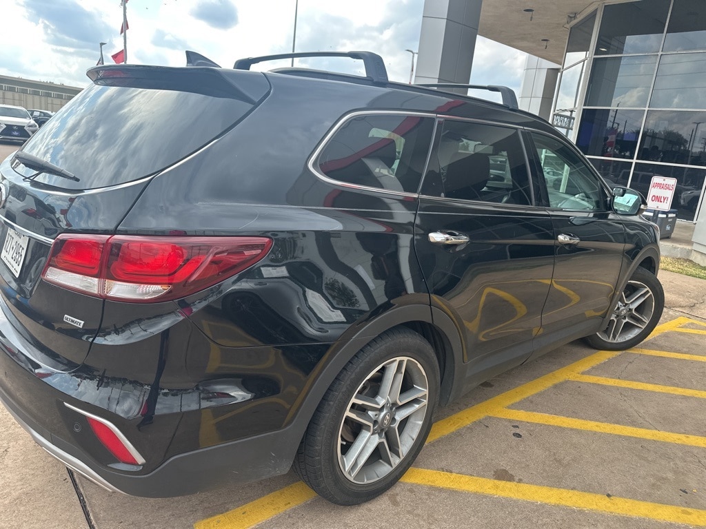 Used 2017 Hyundai Santa Fe SE Ultimate SUV