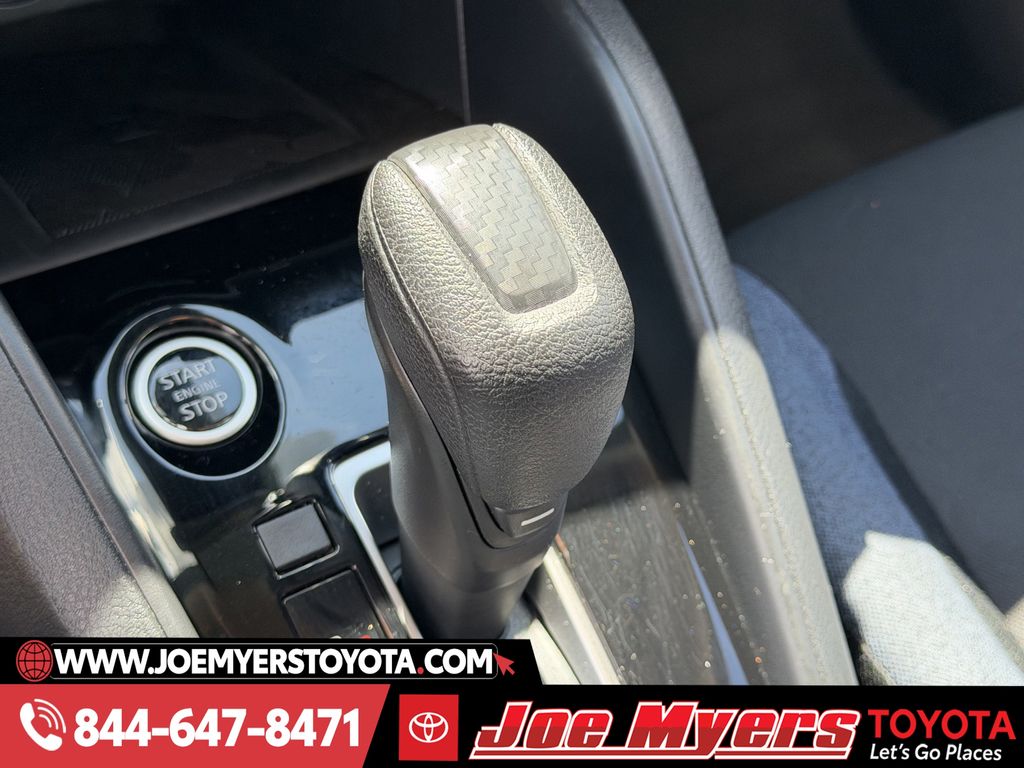 Used 2025 Brilliant Silver Metallic Nissan 1.6 SV image 20