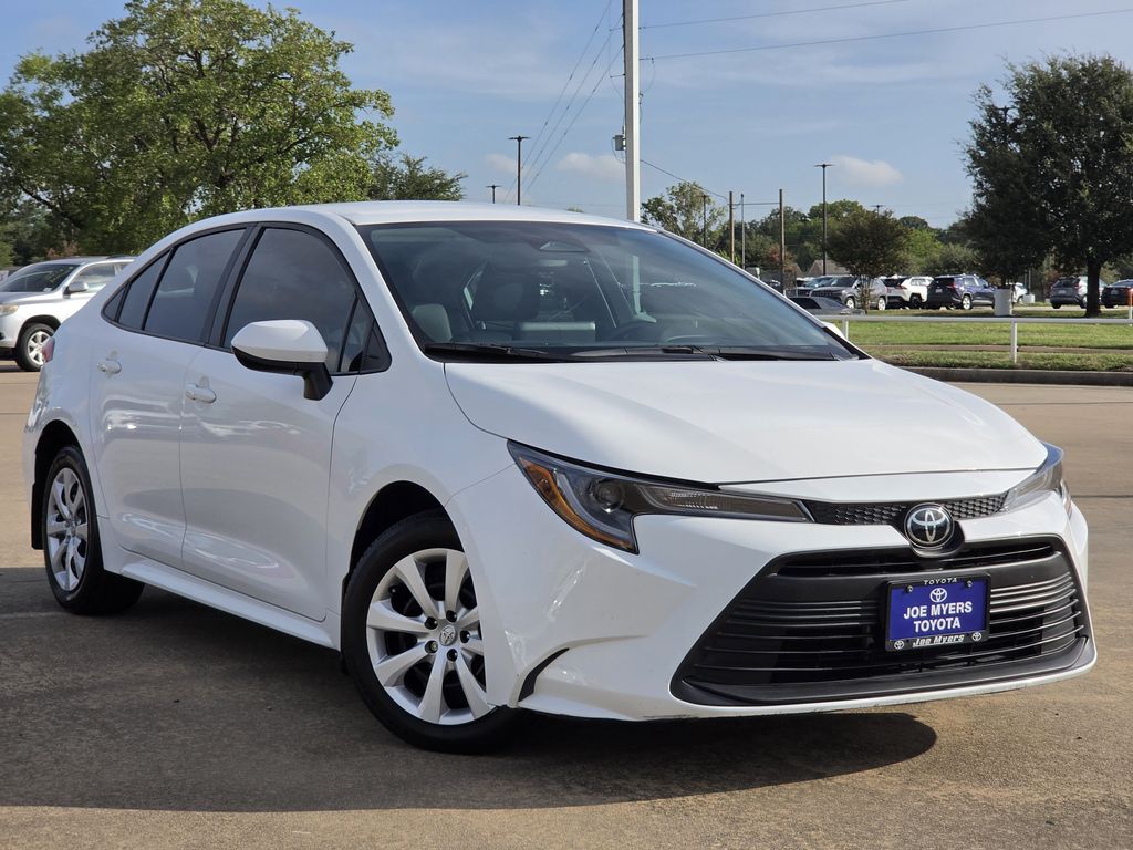 Used 2024 Ice Toyota LE image 2