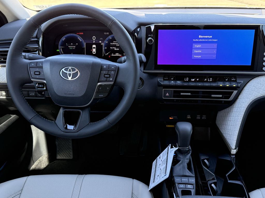 2026 Toyota Camry XLE - Photo 10