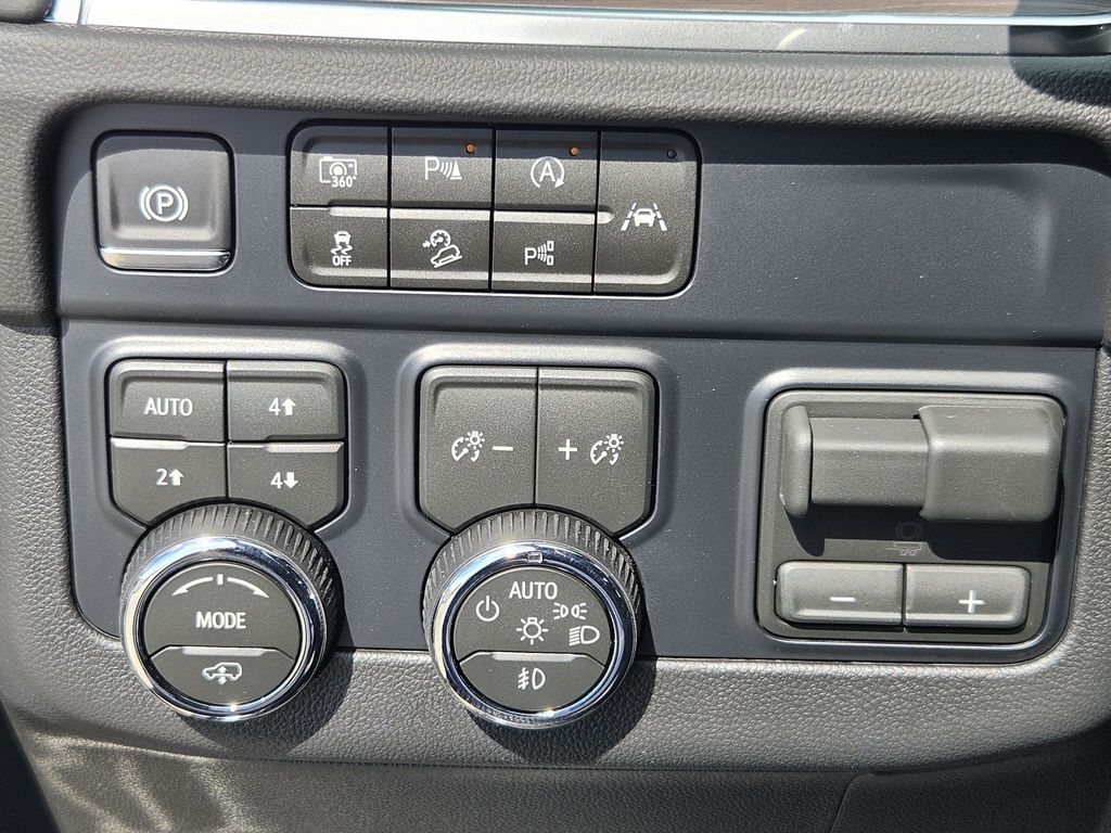 Used 2026 Black Chevrolet Z71 image 24