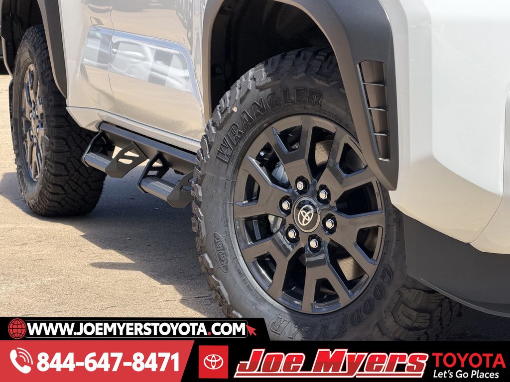 New 2026 Ice Cap Toyota SR5 image 11